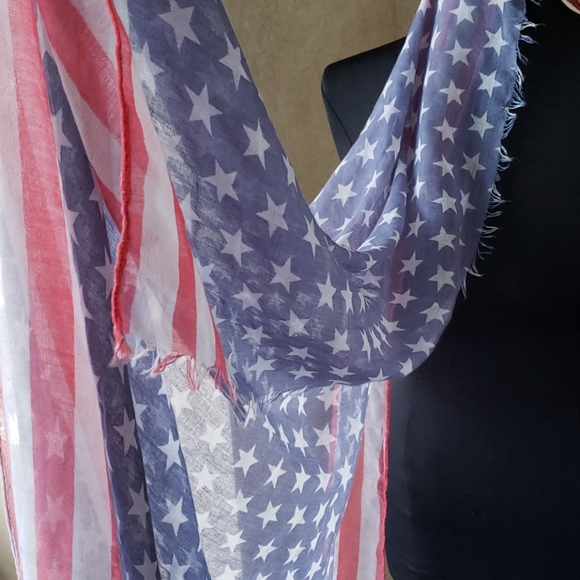 Cotton On American Flag Wrap Scarf Frayed NWT - Picture 6 of 8